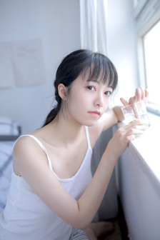 伊人久久精品一区二区三区